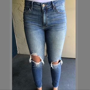 Pink Lily Kanca brand light wash distressed jeans